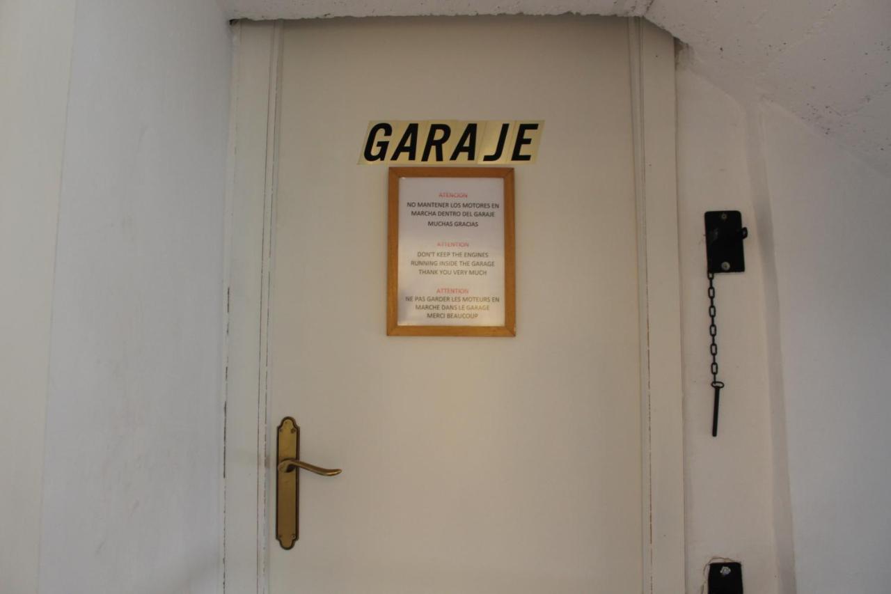 Hotel Alda A Boira Jaca Esterno foto