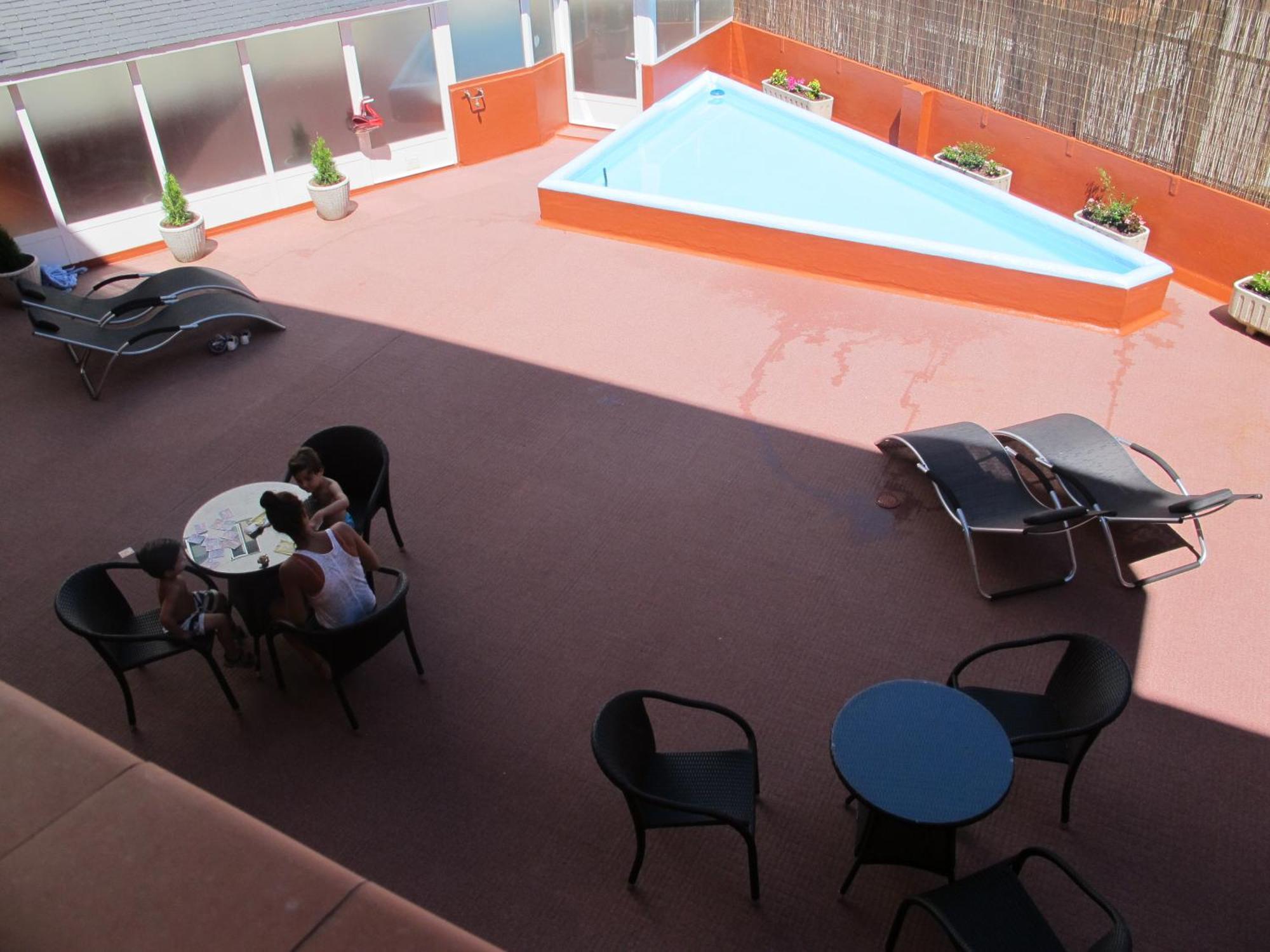 Hotel Alda A Boira Jaca Esterno foto