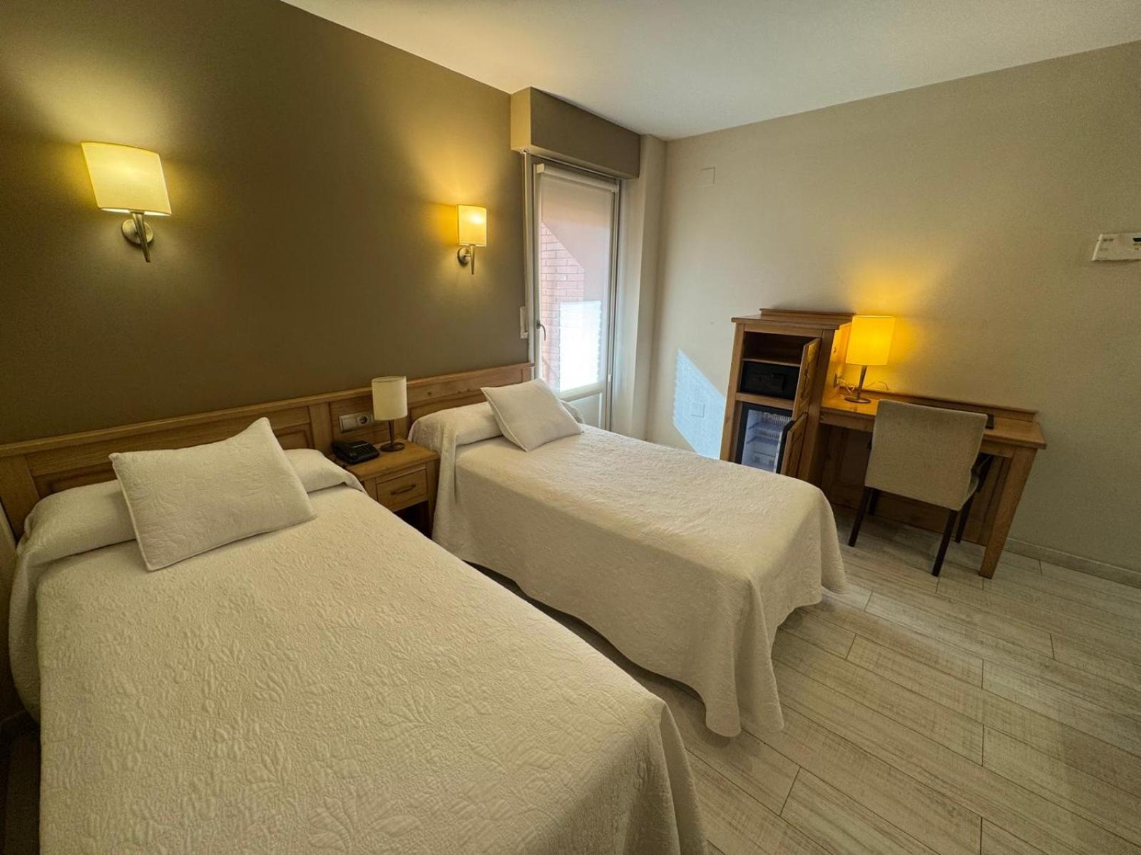 Hotel Alda A Boira Jaca Esterno foto