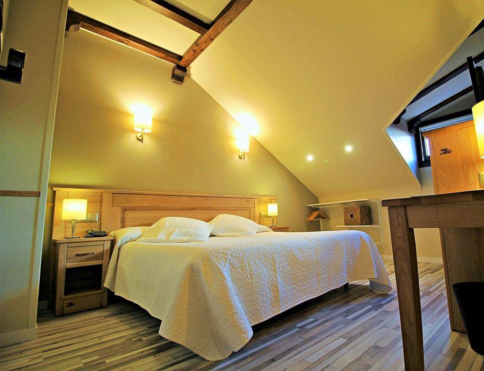 Hotel Alda A Boira Jaca Esterno foto