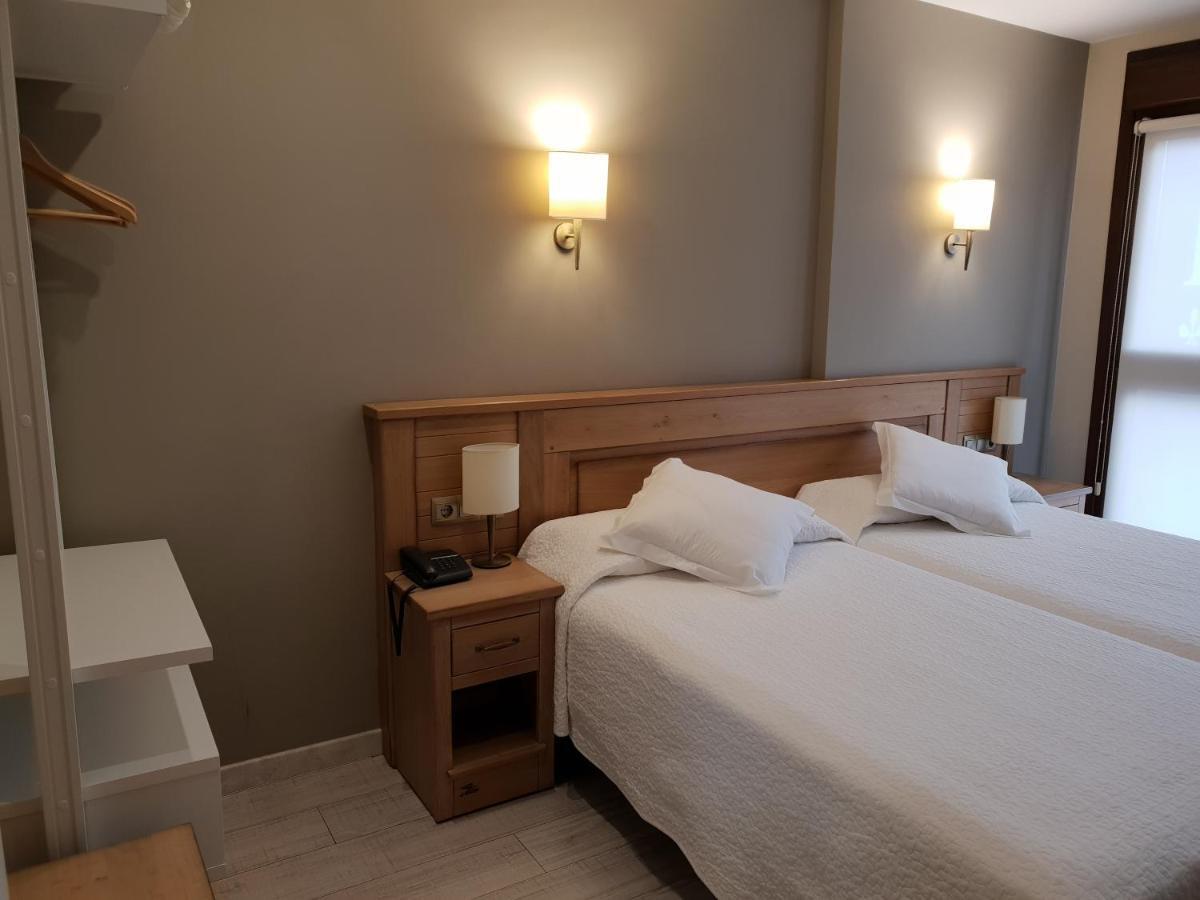 Hotel Alda A Boira Jaca Esterno foto