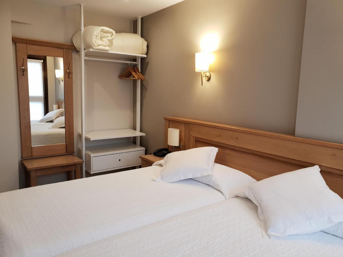 Hotel Alda A Boira Jaca Esterno foto